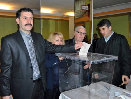 Mhp Edremit İlçe Kongresi Gergin Başladı