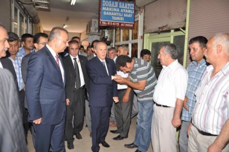 Mhp Lideri Bahçeli: Cenazede Ve Cami Avlusunda Siyaset Olmaz