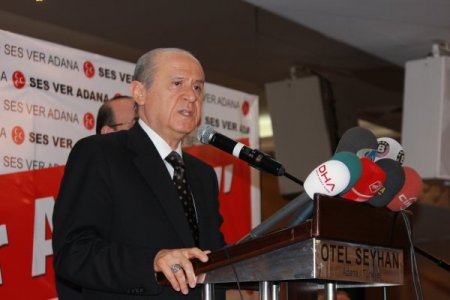 Mhp Lideri Bahçeli İle Durak Arasındaki Buzlar Eridi