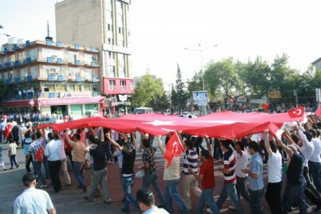 Mhp Ve Chp’liler 13 Şehit İçin Birlikte Yürüdü