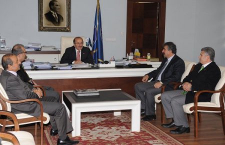 MHP yönetiminden Başkan Gümrükçüolu'na ziyaret
