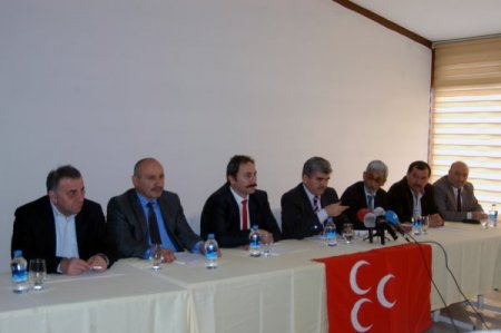 MHP'de kapatılan teşkilatlar hukuk mücadelesine Kütahya'dan başladı