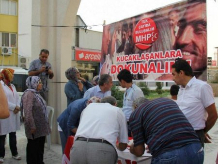 MHP’den teröristlerle buluşan BDP’liler için imza kampanyası