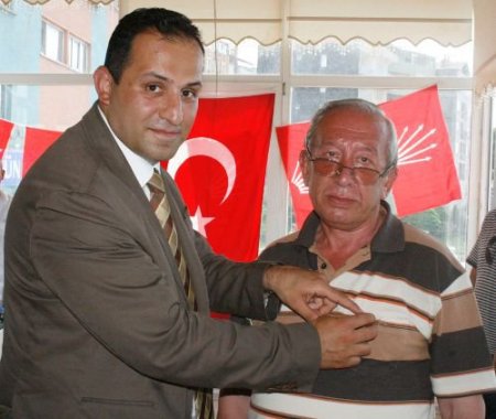 Mhp'li Belediye Başkanı Chp'nin Toplu Üye Kayıt Törenine Katıldı
