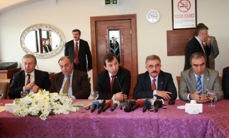 MHP'li Büyükataman: Müzakere teröristle değil, şehit anneleriyle yapılmalı