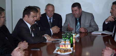 MHP'li vekillerden Karacabey'e ziyaret