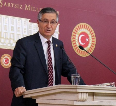 MHP’li Yeniçeri’den Arınç’a mehter tepkisi