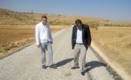 Midyat Kaymakamı Bingöl, köy yollarındaki çalışmaları denetledi