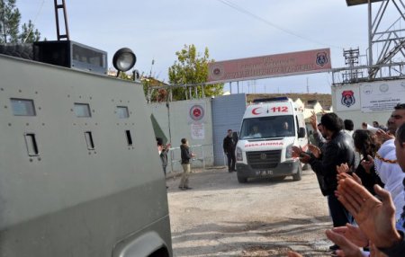 Midyat M Tipi Cezaevi’ndeki eylemciler açlık grevini bitirdi