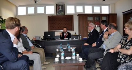 Midyat Müftülüğü'ne İsveç'ten misafir geldi