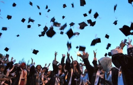 Midyat MYO’da mezuniyet sevinci