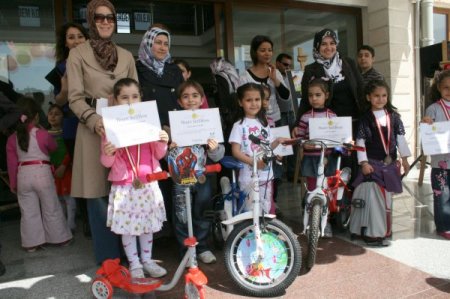Midyatlı Anaokulu Öğrencileri, Erdem Koleji'nin Resim Yarışmasında Ter Döktü