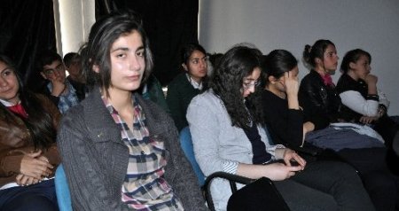 Midyatlı öğrenciler ‘120’ filmini izledi