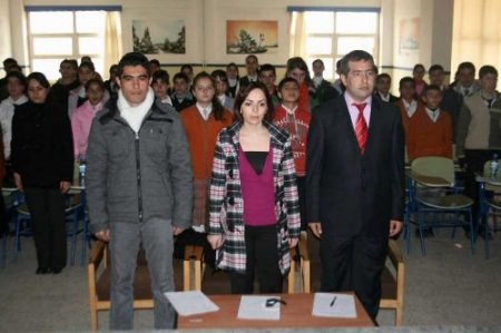 Midyatlı Öğrenciler 'çocuk Eğitiminde Çevre İle Okulun Önemi' Konusunda Münazara Yaptı