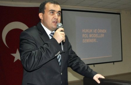 Midyatlı öğrencilere 'Hukuk ve Örnek Rol Model' semineri verildi