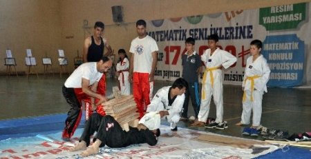 Midyat’ta 19 Mayıs bayramına Matematik Şenliği ve Olimpiyatları damgasını vurdu