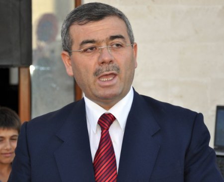 Midyat'ta 3 Bin Kişilik Camii Dualarla Hizmete Girdi