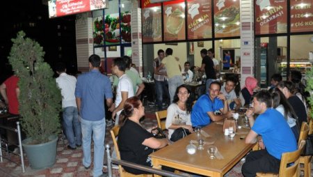 Midyat’ta beden eğitimi öğretmenleri kaynaşma yemekte buluştu