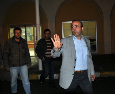 Midyat'ta kaçırılan öğretmenler ailelerine kavuştu