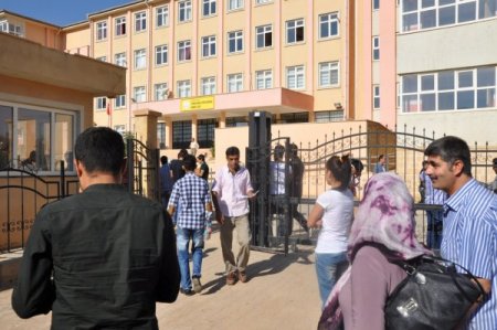 Midyat'ta KPSS'ye 4 bin kişi katıldı