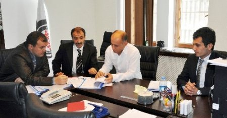 Midyat'ta Suriyeli Süryani mülteciler için çadır kent kuruluyor