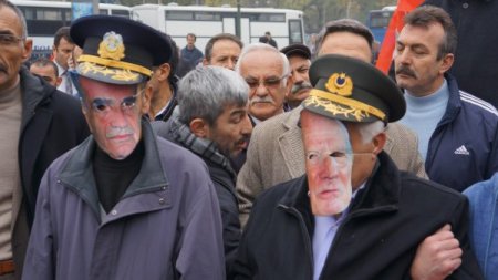 Milletin Vicdanı Mahkemesi, Evren ve Şahinkaya’ya idam kararı verdi