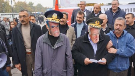 Milletin Vicdanı Mahkemesi, Evren ve Şahinkaya’ya idam kararı verdi