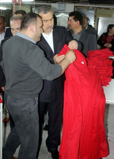 Milletvekili Demir, Çetinkaya Beldesindeki Hizmetleri Beğendi