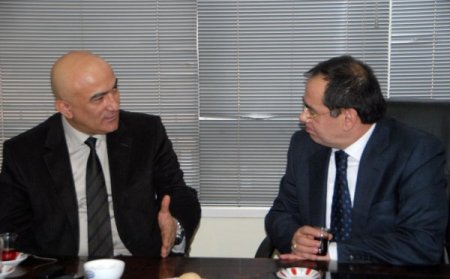 Milletvekili Demir, kuaförlerin sorunlarını dinledi