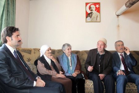 Milletvekili Demir, Mehmet Akif'in torunuyla Makedonya'da