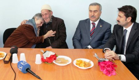 Milletvekili Demir, Mehmet Akif'in torunuyla Makedonya'da