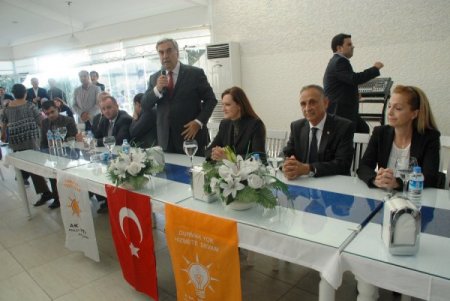 Milletvekili Hotar'a memleketi İzmir'de görkemli karşılama