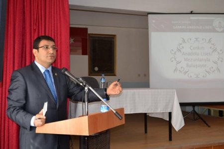 Milletvekili İdris Şahin Mezun Olduğu Okulun Öğrencileriyle Söyleşti