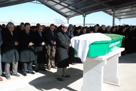 Milletvekili Mazıcıoğlu’nun Teyzesi Toprağa Verildi