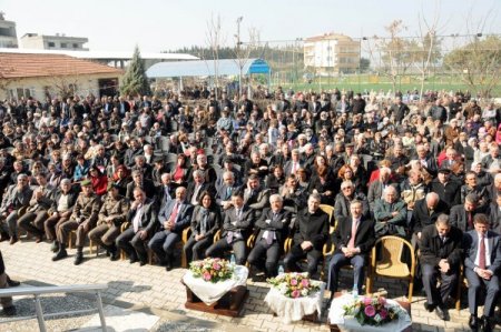 Milletvekili Tanrıverdi'ye poliklinik açılışında çirkin tezahürat