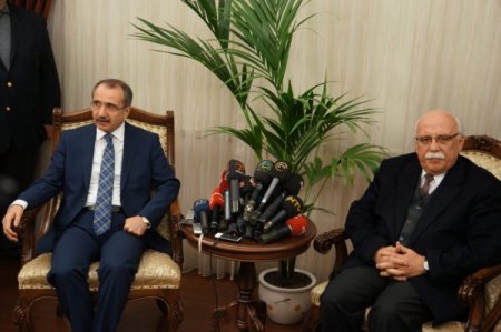 Milli Eğitim Bakanı Nabi Avcı görevi Ömer Dinçer'den devraldı
