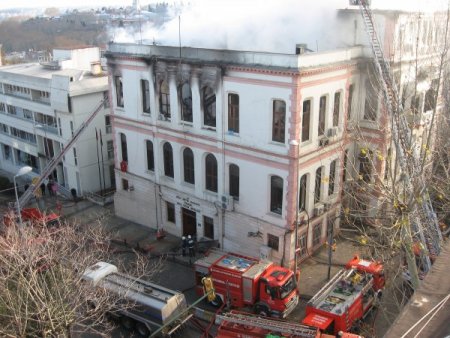 Milli Eğitim binasında soğutma çalışmaları sürüyor