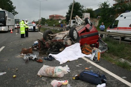 Milli eğitim şube müdürü, trafik kazasında hayatını kaybetti