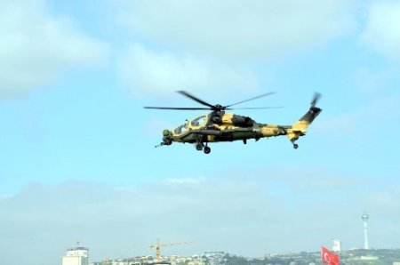 Milli helikopter Atak'ın gösterisi nefes kesti