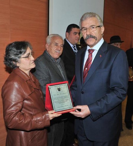 Milli mücadele kahramanlarının yakınlarına şükran plaketi verildi