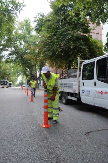 Milli Müdafaa Caddesi'nde Minibüsler İçin Geçici Düzenleme