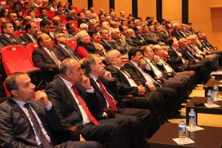 Milli Savunma Bakan Danışmanı'ndan küreselleşme konferansı