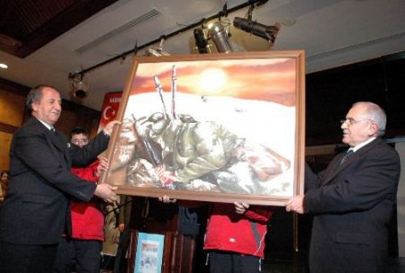 Milli Savunma Bakanı Vecdi Gönül, Kardan Asker Heykellerinin Açılışını Yaptı