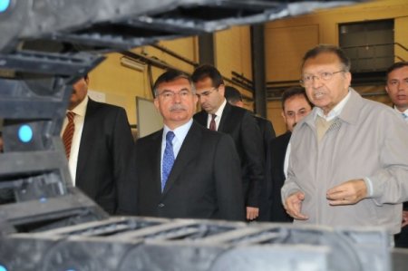 Milli Savunma Bakanı: Yerli tank, 2016-2017 yılı içinde TSK envanterine girecek