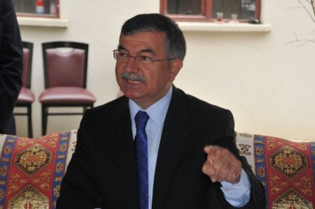 Milli Savunma Bakanı: Yerli tank, 2016-2017 yılı içinde TSK envanterine girecek