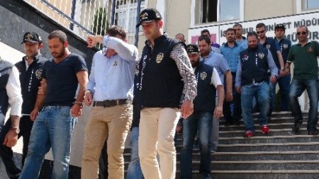 Milyonluk villayı sahte icrayla ele geçirmişler