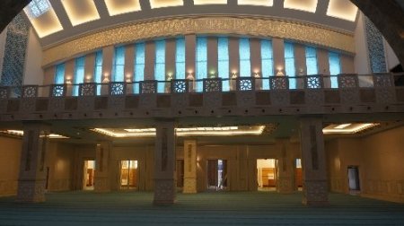 Mimarisinde ilkleri barındıran 'Ahmet Hamdi Akseki Camii' açılışa hazır