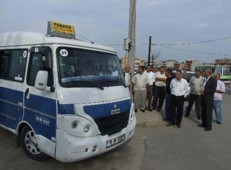 Minibüs Şoförlerinden Ekmekli Eylem
