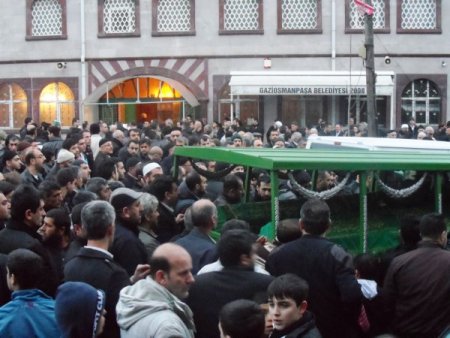 Minibüsçü kardeşler defnedildi