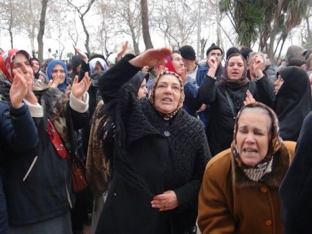 Minibüsçülerin eylemine vatandaşlar da destek verdi